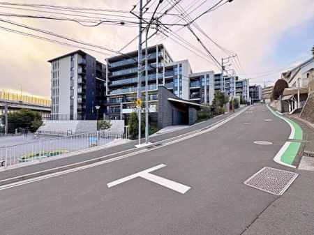 神奈川県横浜市中区池袋の中古マンションの現地外観写真