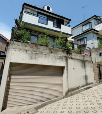 神奈川県横浜市神奈川区三枚町の中古一戸建ての現地外観写真