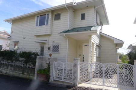 神奈川県横須賀市湘南鷹取6丁目の中古一戸建ての現地外観写真