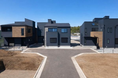 神奈川県藤沢市城南5丁目の新築一戸建ての現地外観写真