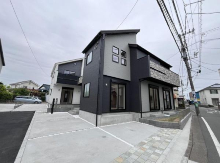 神奈川県横浜市戸塚区深谷町の新築一戸建ての現地外観写真
