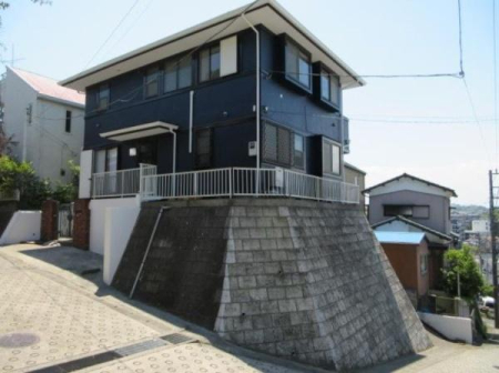 神奈川県横浜市金沢区富岡東6丁目の中古一戸建ての現地外観写真
