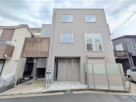 神奈川県横浜市鶴見区北寺尾7丁目の中古一戸建ての現地外観写真