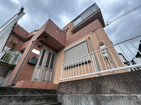 神奈川県横浜市青葉区しらとり台の中古一戸建ての現地外観写真