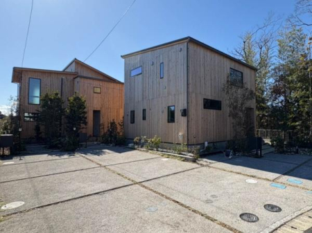 神奈川県鎌倉市梶原2丁目の新築一戸建ての現地外観写真