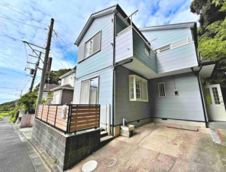 神奈川県鎌倉市七里ガ浜東5丁目の中古一戸建ての現地外観写真