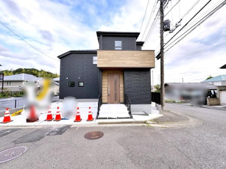 神奈川県横浜市都筑区荏田南4丁目の新築一戸建ての現地外観写真